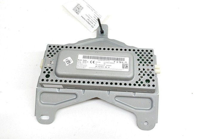 Alt modul de control TESLA MODEL Y 2022 OEM: 1527973-00-D 25291200