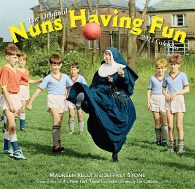 Nuns Having Fun Wall Calendar 2023 foto