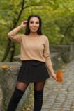 Bluza dama bej cu guler rotund