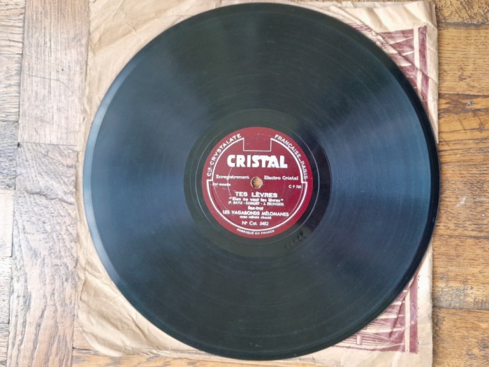 Disc Gramofon. Patefon . TES LEVRES - C EST MOI CONCHITA
