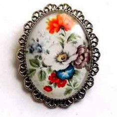 Brosa ovala cu model floral, brosa sticla 32270