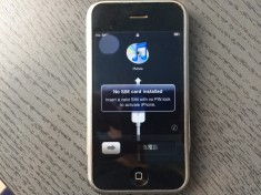 APPLE IPHONE 2G DE 8 GB CU PROBLEME.PRIMUL IPHONE APARUT PE PIATA!CITITI ANUNTUL foto