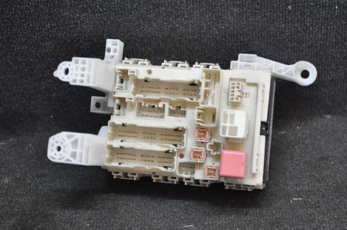 Panou de siguranțe TOYOTA AURIS _E15_ 2009 OEM: 82730-02120-A 1450467