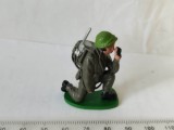 bnk jc Britains Ltd Herald 42 - Khaki Infantry - radiotransmisionist