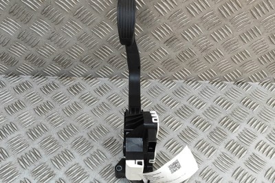 Pedala de accelerație FIAT 500 312_ 2024 OEM: 52054096 | 31891291 foto