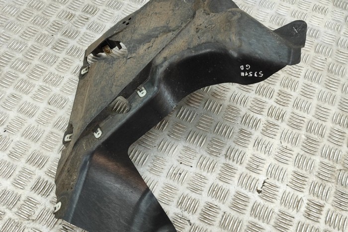 Scut motor dreapta spate BMW 3 G20, G28 2022 OEM: 7435570 31037191