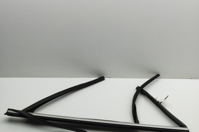 Bandou superior ușă dreapta spate VW TIGUAN 5N_ 2014 OEM: 5N0839432H 30755969 foto