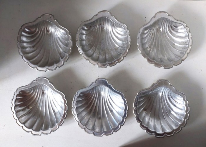 Set 6 farfurii mici / forme de aluminiu scoica, 12x12cm