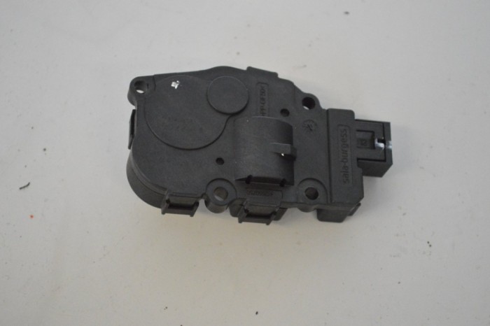 Motoras clapetă aeroterma PORSCHE CAYENNE 92A 2014 OEM: 16450178 25971447