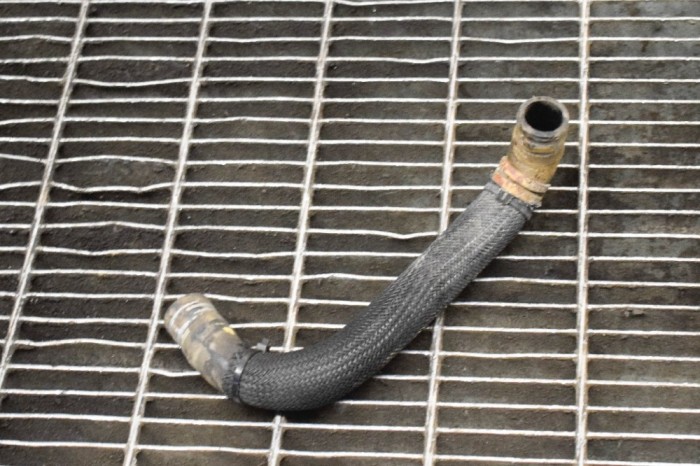 Furtun de lichid de răcire CHEVROLET VOLT 2012 OEM: 20954250 11030295