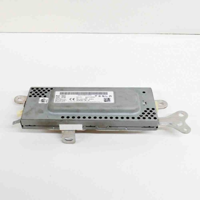 Alt modul de control TESLA MODEL 3 2020 OEM: 1079755-00-D 14903057