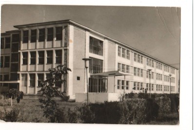 CPI B 10897 CARTE POSTALA - BACAU. INSTITUTUL PEDAGOGIC DE 3 ANI foto