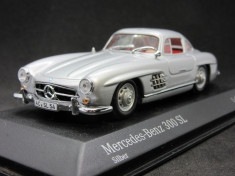 Macheta Mercedes 300 SL Minichamps 1:43 foto