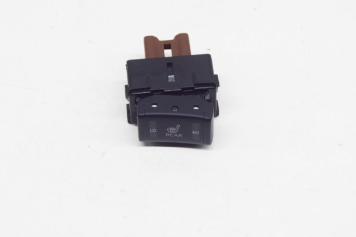 Comutator &icirc;ncălzire scaun NISSAN LEAF ZE1 2020 OEM: 19814K3 12192392