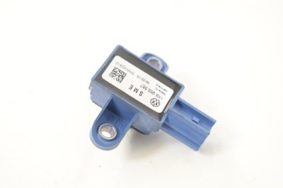 Senzor de impact dreapta față VW SCIROCCO 137, 138 2009 OEM: 1K8955557 | 11122743 foto