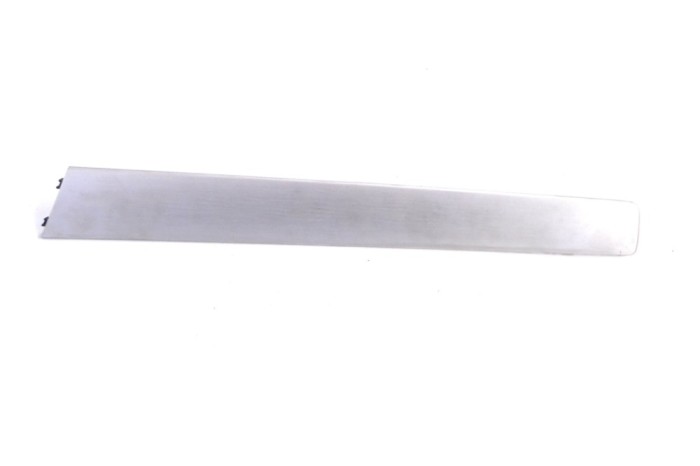 Ornament panou ușă dreapta spate VW TOUAREG 7P5 2011 OEM: 7P6867450C 14379056