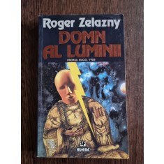 DOMN AL LUMINII - ROGER ZELAZNY