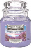 Yankee Candle Lum&acirc;nare parfumată lavender beach, 104 g