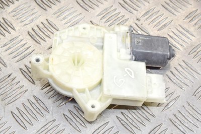 Motor macara geam ușă dreapta spate PEUGEOT 308 SW II 2018 OEM: 9816271980,A65777-120 11577996 foto