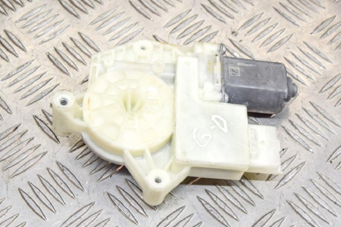 Motor macara geam ușă dreapta spate PEUGEOT 308 SW II 2018 OEM: 9816271980,A65777-120 11577996