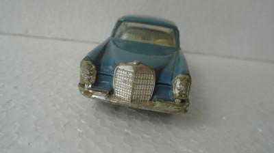 bnk jc Dinky 186 Mercedes-Benz 220 SE foto