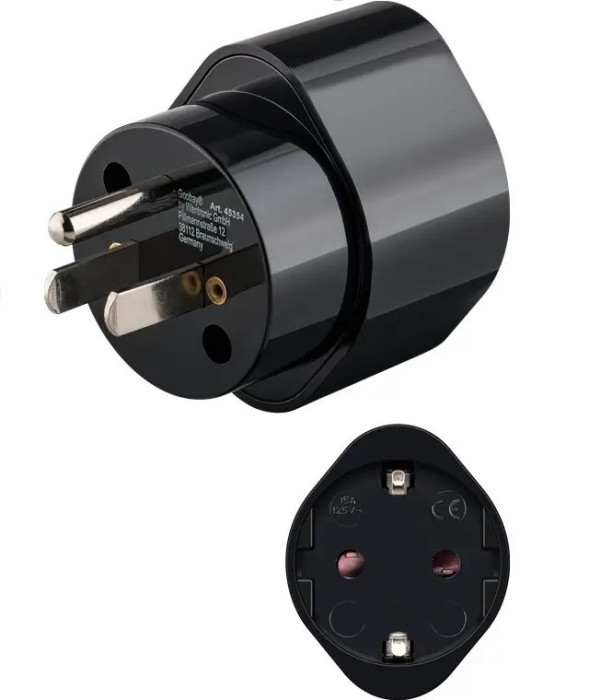 Adaptor calatorie CEE 7/3 Schuko mama la priza US /Japonia Tip B /NEMA 5-15 /3 pini negru