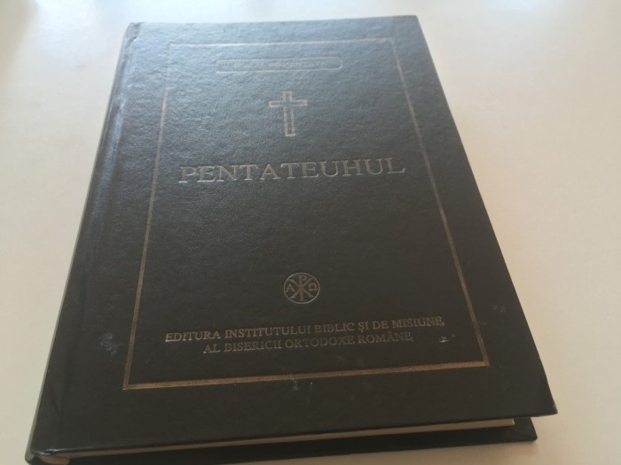BIBLIA COMENTATA- PENTATEUHUL SAU CELE CINCI CARTILE ALE LUI MOISE. VERSIUNE DUPA SEPTUAGINTA DE IPS BARTOLOMEU ANANIA. EDITURA IBM AL BOR 1997