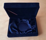 Cutie de LUX, veche, pentru prezentare, depozitare insigna, decoratie, placheta, medalie