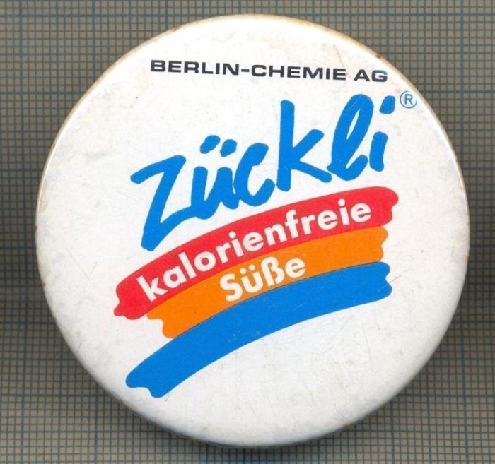 Y 1135 INSIGNA -BERLIN -CHEMIE AG - PENTRU COLECTIONARI