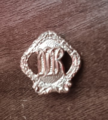 QW9 N7 42 - insigna - tematica heraldica foto