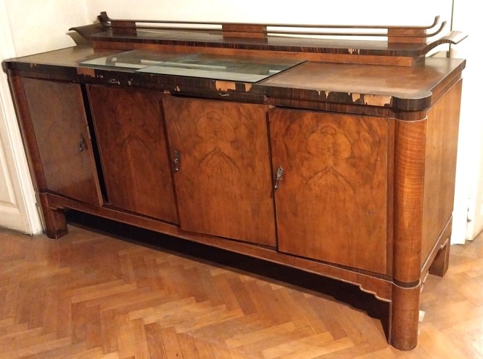 Bufet mare din lemn masiv