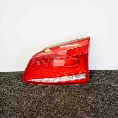 Lampa haion dreapta VW PASSAT Variant B7 365 2011 OEM: 3AF945094B foto