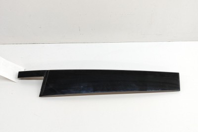 Ornament vertical ușă dreapta spate VW TIGUAN AD1 2024 OEM: 5NA839902B 28277501 foto
