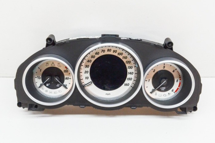 Ceas de bord MERCEDES-BENZ E Cabrio A207 2015 OEM: A2129020510,A2129007329,A2129017208,A2129029710,A2C98288800 13458786