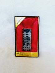 Bricheta gri cu model foto