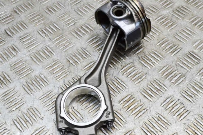 Piston JAGUAR F-TYPE Coupe X152 2018 18119996