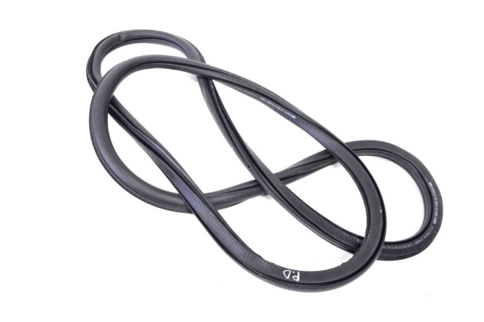 Garnitura ușă dreapta față AUDI Q2 GA 2019 OEM: 81A831721