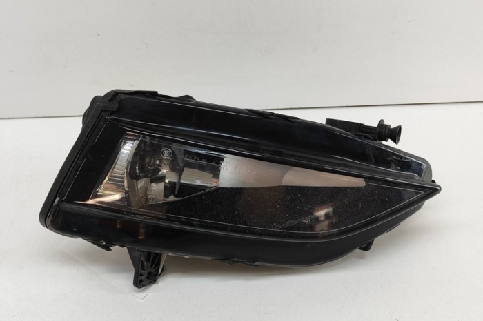 Proiector ceață dreapta față VW GOLF VII 5G1, BQ1, BE1, BE2 2015 OEM: 5G0941662F 26447172