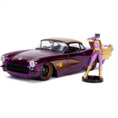 Masinuta metalica DC Comics Bombshells 1957 Chevy Batgirl scara 1:24 foto