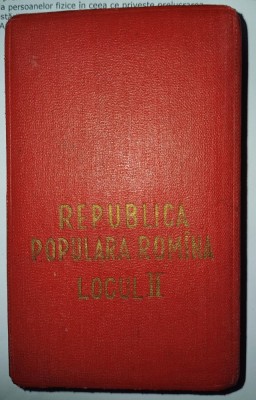 CY - Insigna Distinctie &amp;quot;Campionatul RPR / Canotaj / 1956 / Locul II 2&amp;quot; La Cutie / Alama argintata &amp;amp; Email / Stare! Patina deosebita! 3 cm x 3 cm RARA foto