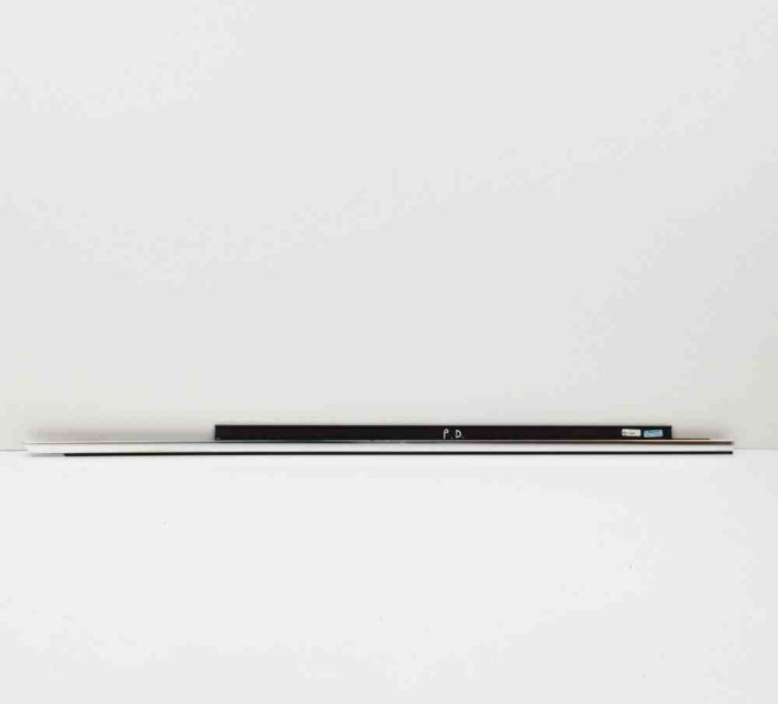 Chedar geam ușă dreapta față AUDI Q5 8R 2014 OEM: 8R0853284F