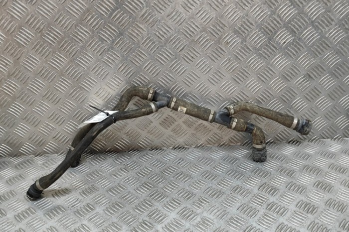 Furtun de lichid de răcire BMW 3 F30, F80 2016 OEM: 8676894 27550453