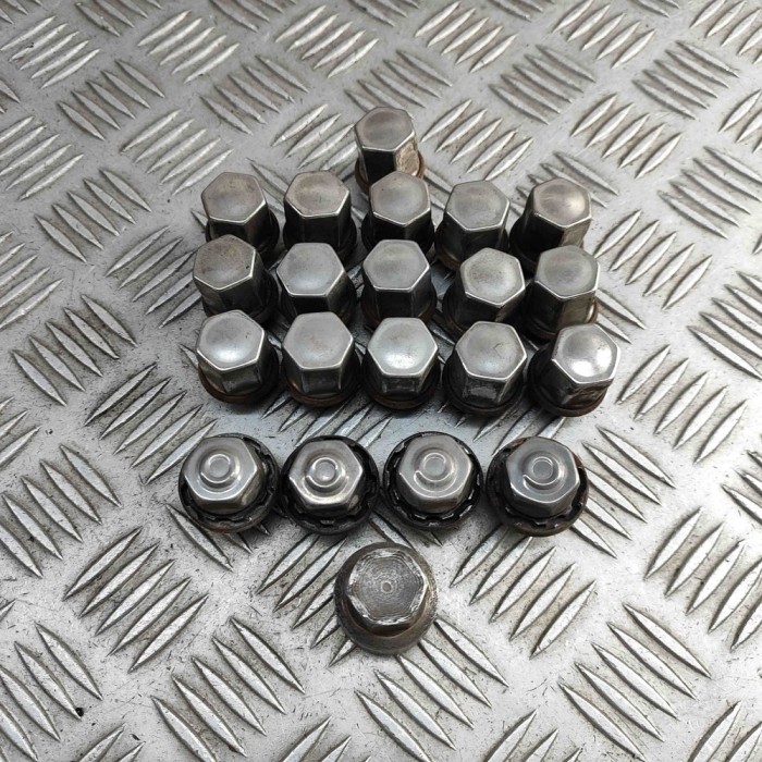 Set prezoane roata LAND ROVER RANGE ROVER VELAR L560 2018 OEM: LR037026,6G92-17A147-DB,VPLVW0070,BJ3M-1012-BA 32192926