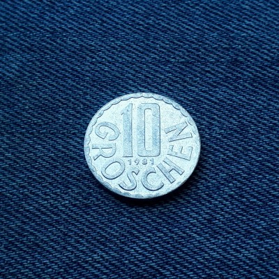 1R - 10 Groschen 1981 Austria foto