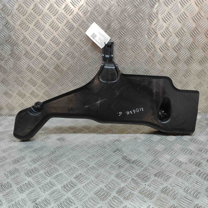 Scut motor central spate VW GOLF VIII CD1 2022 OEM: 5WA501713