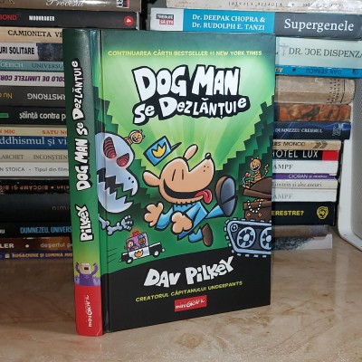 DAV PILKEY - DOG MAN SE DEZLANTUIE ( MINI GRAFIC ) , ARTHUR , 2022 (CARTONATA) # foto