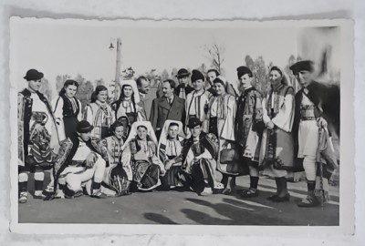 ANSAMBLUL DE DANSURI &amp;#039; ALUNELUL &amp;#039; , FOTOGRAFIE FORMAT CARTE POSTALA , ANII &amp;#039; 40 - &amp;#039; 50 foto