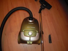 Aspirator cu sac Heinner Eco Power HVC-E700GR, 700W, sac 4L, filtru HEPA, viteza variabila, tub telescopic metal, verde, stare buna de functionare