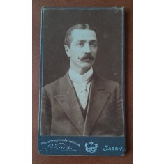 Fotografie tip CDV, barbat cu mustata, Constantin M. Gherghina, sfarsit de secol XIX