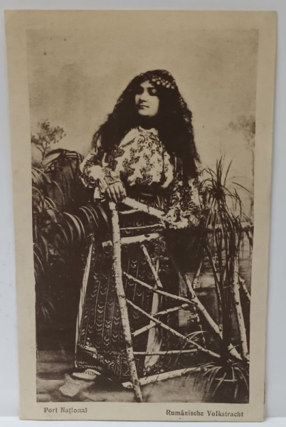 TANARA IN PORT NATIONAL , CARTE POSTALA ILUSTRATA , INCEPUTUL SEC. XX